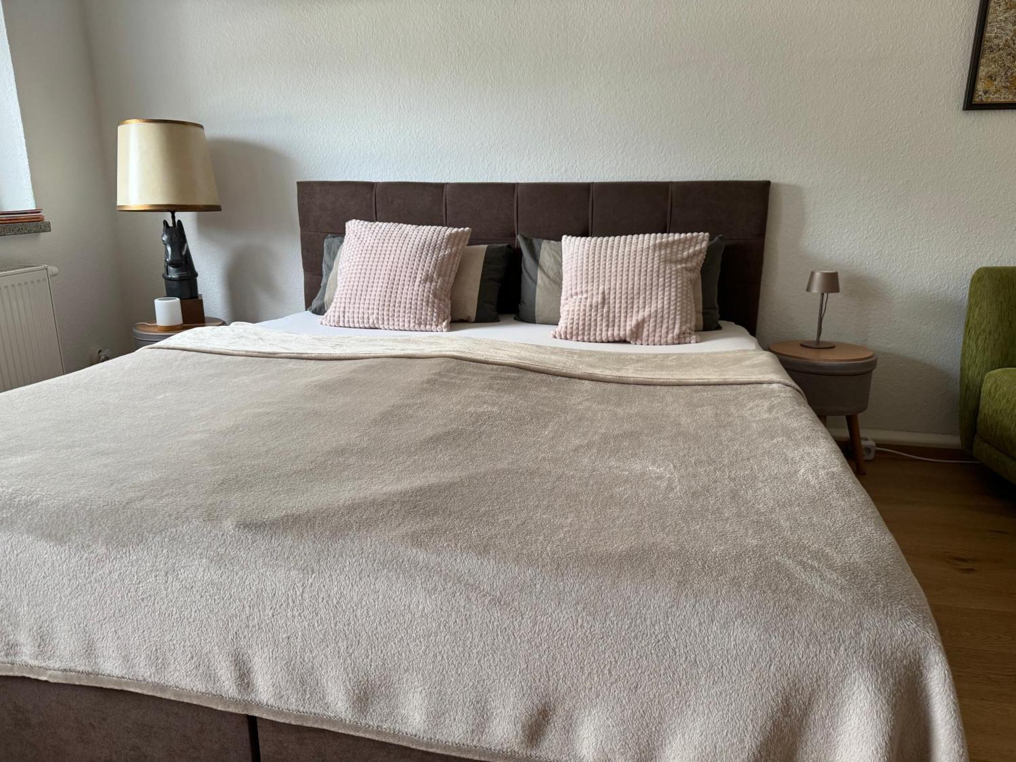 Schoene Ferienwohnung Mit Kostenlosem Parkplatz Cottbus Exterior foto